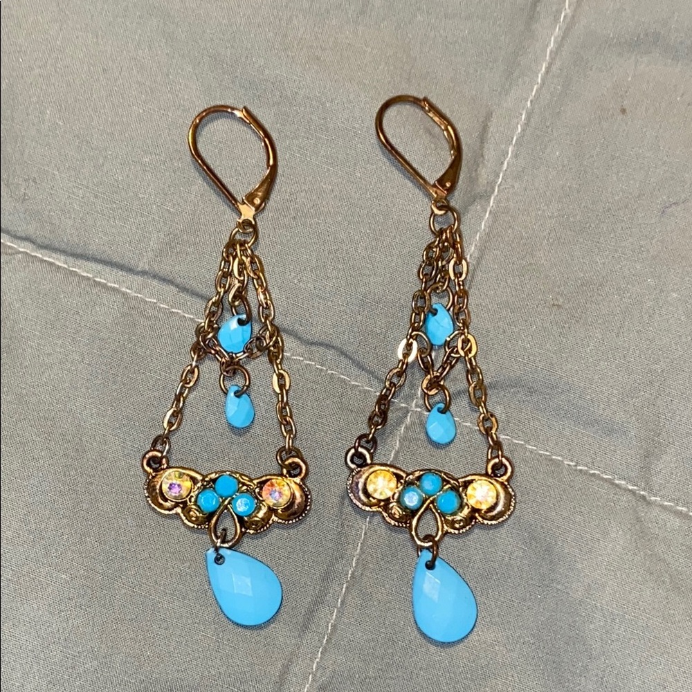🤎🩵🤎NWOT Elegant Turquoise & Bronze/Gold Dangle Earrings